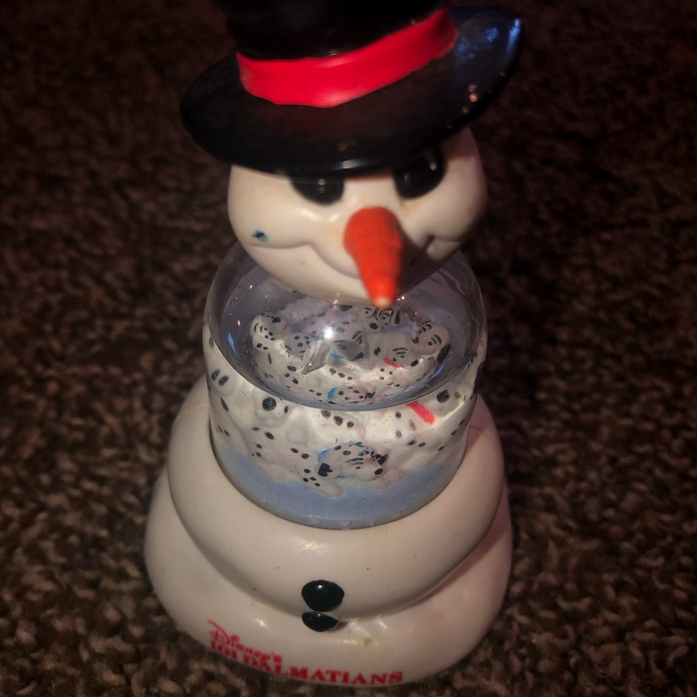 1996 McDonalds Disney 101 Dalmatians Snow Dome Globe